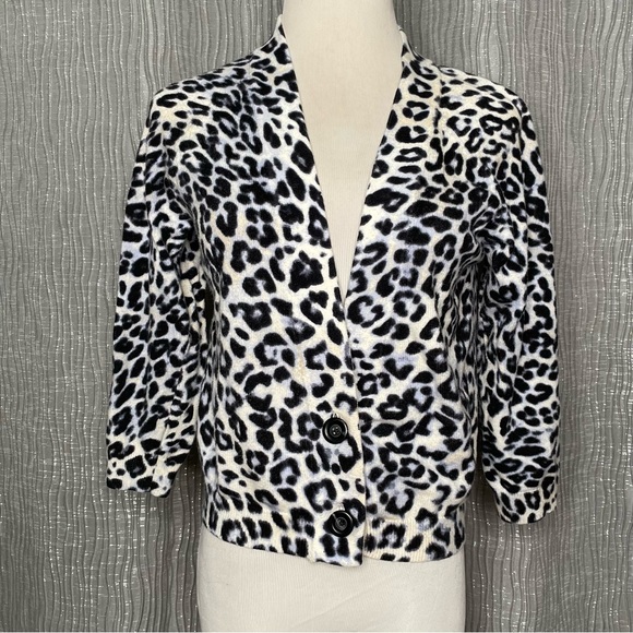 Chicos Snow Leopard cardigan - Picture 1 of 5
